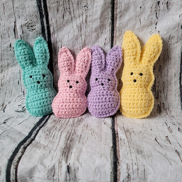 Crochet Easter peep decor set - Picture 4 of 7